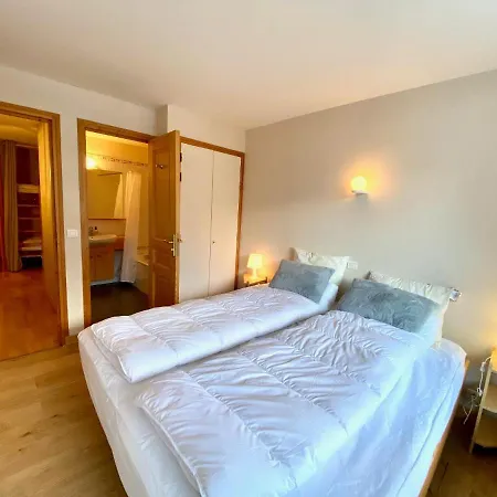 Chalende Apartment *