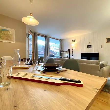 Chalende Apartment *